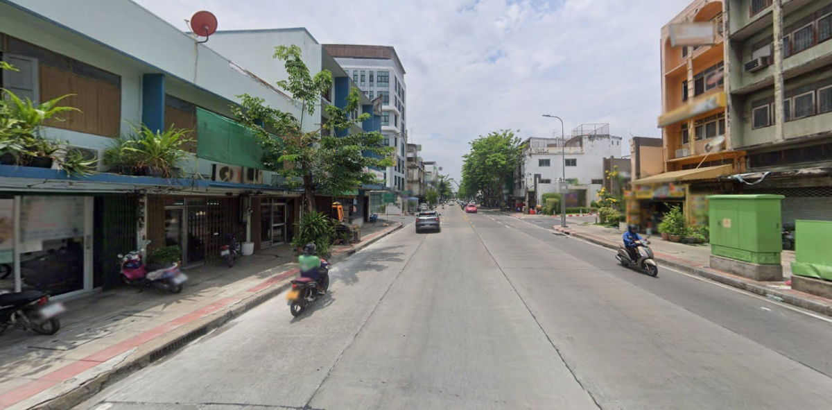 รูป ขายที่ดินพร้อมสิ่งปลูกสร้าง ซอย สาธุประดิษฐ์ ใกล้เซ็นทรัลพระราม 3 ! - รูปที่ 4/4