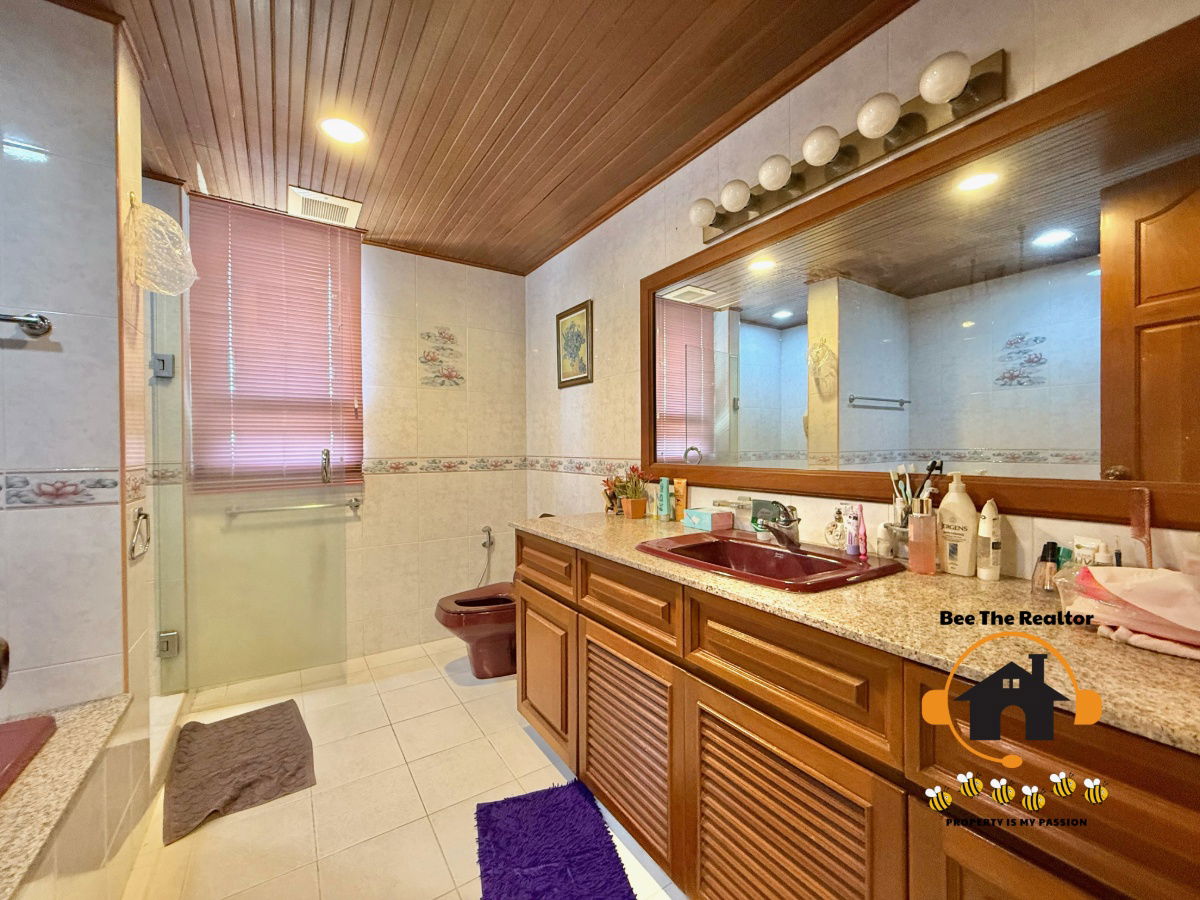 picture House  for Sale at Pheonix Golf & Country Club, Pattaya - 38/41