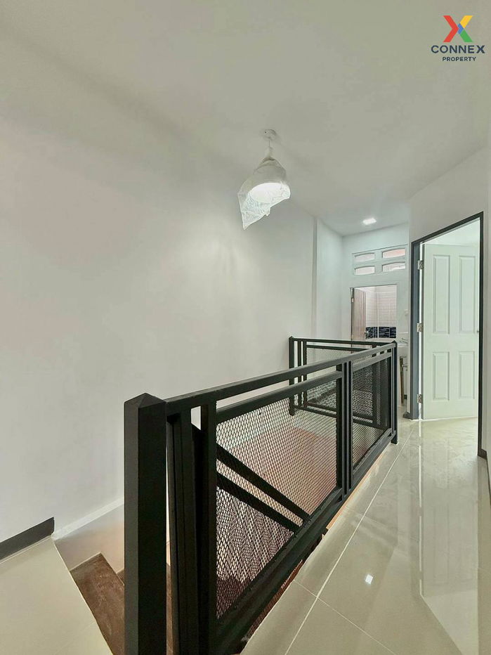 picture For Sale Townhouse/Townhome  , Rewadee 3 , newly renovated , Talat Khwan , Mueang Nonthaburi , Nonthaburi , CX-130778 ✅ Live chat with us ADD LINE @connexproperty ✅  - 4/10