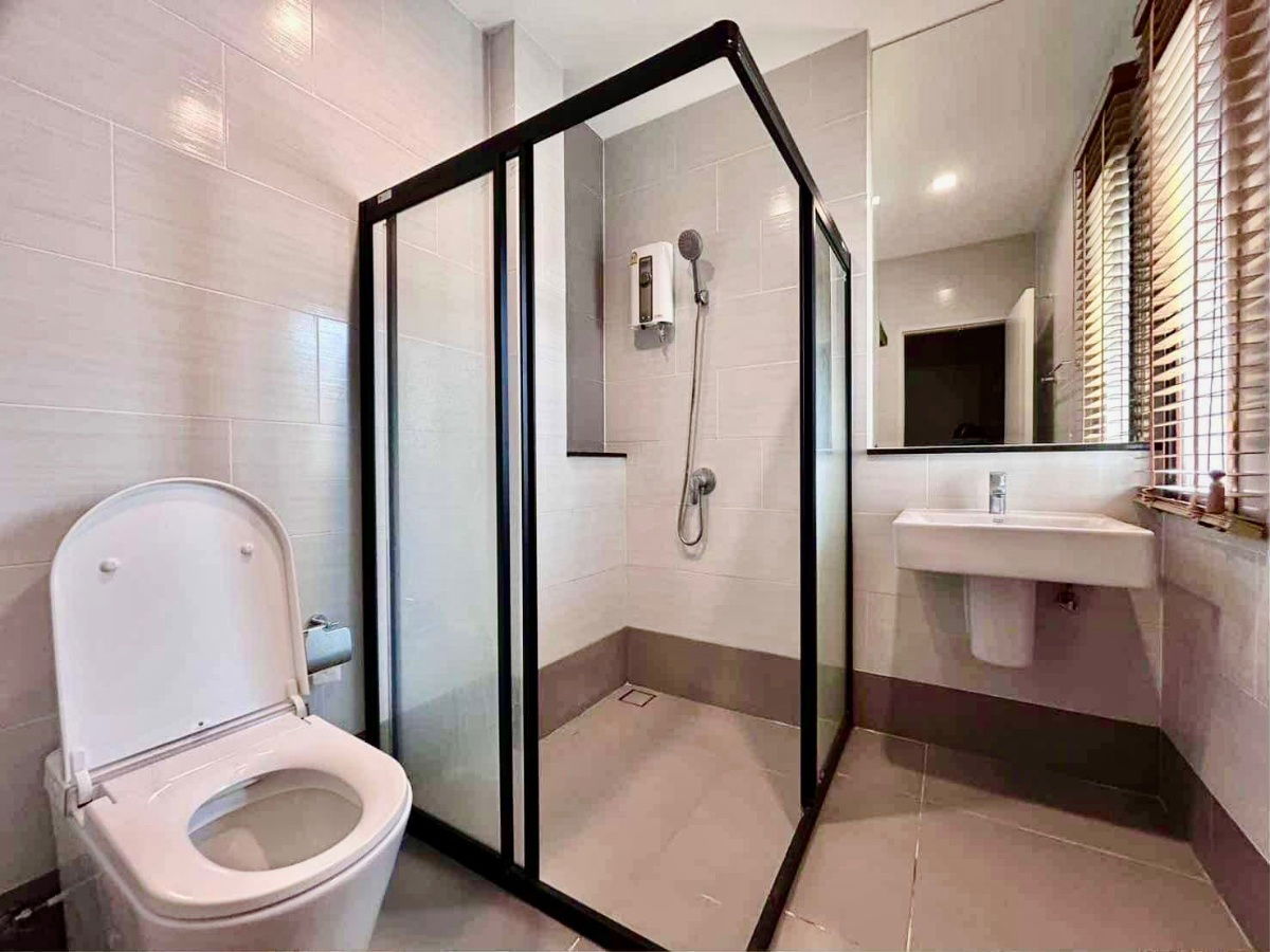 picture  For Rent: Luxury Detached House – Bangkok Boulevard Srinakarin-Bangna Prime Location | Fully Furnished | Near Mega Bangna, BTS, Suvarnabhumi Airport - 12/19