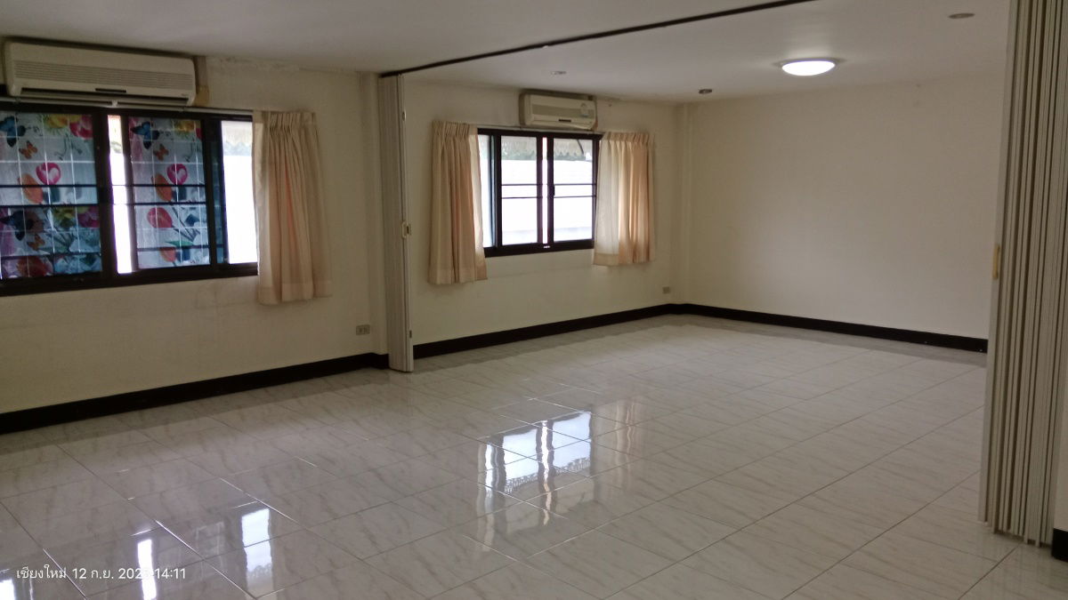 picture Medium building four floor near MAYA  - 41/50