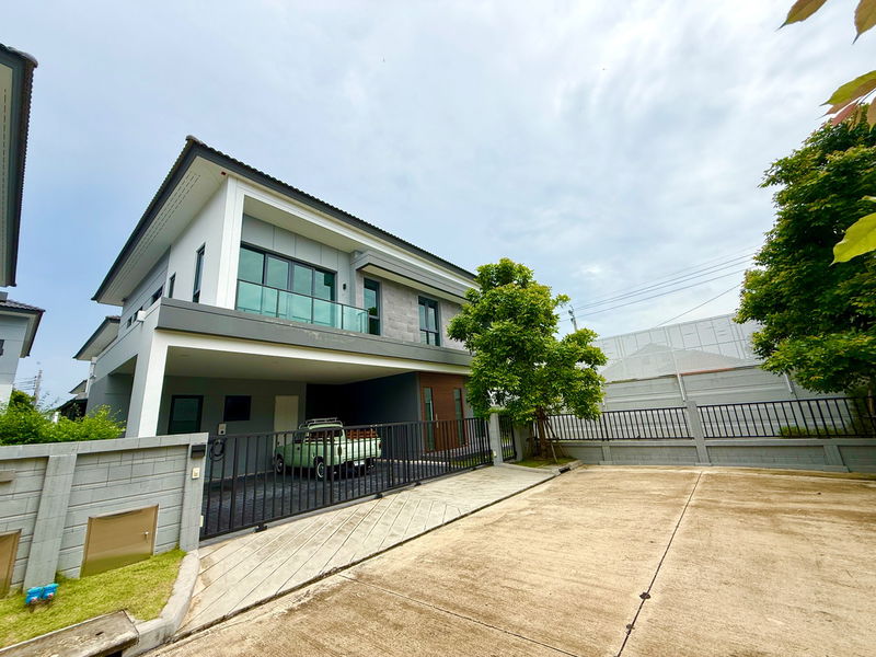 ขายบ้านเดี่ยว : ขายด่วน‼️ บ้านเดี่ยว🌿หลังมุม เดอะซิตี้ พระราม 5 - นครอินทร์ ขนาด 92.7 วา 4 นอน 5 น้ำ 1 ห้องแม่บ้าน หน้าบ้านหันทางทิศตะวันออกเฉียงใต้