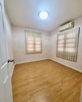picture Urgent sale!! Baan Lalin in the Park, Watcharapol Soi 3, 52 sq m., near Thairath Witthaya School 75 - 4/9