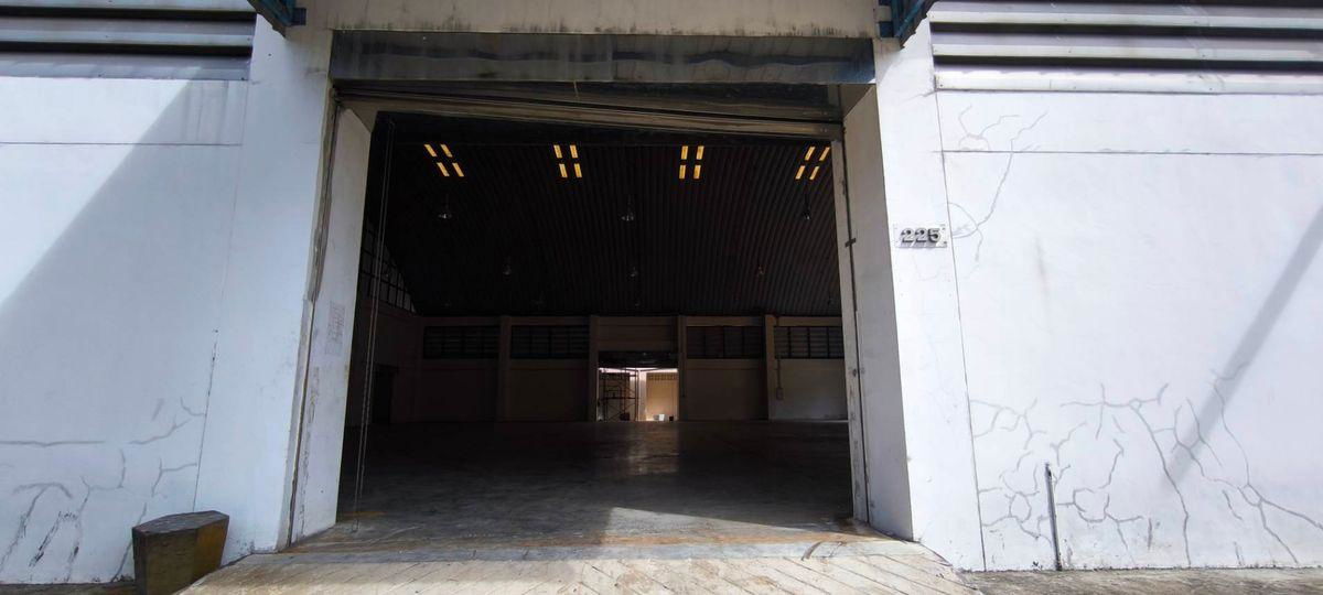 picture Rent Warehouse usage 700 sqm. at Phuttamonthon Sai4 road - 7/9