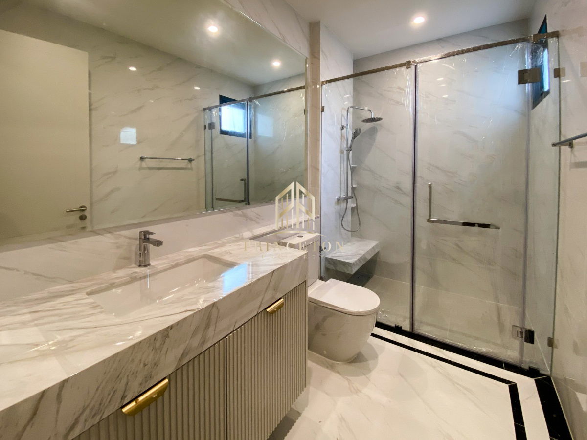 picture Exclusive 3-Storey Luxury Mansion CINQ ROYAL The Eighteen, Bangna KM.7 - 13/46