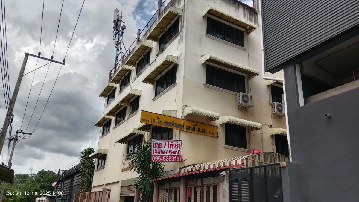 picture Medium building four floor near MAYA  - 1/50