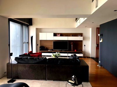 Condos for rent AIA Sathorn Tower : The Met  4 Bedrooms 4 Bathrooms size 366 Sq.m.  