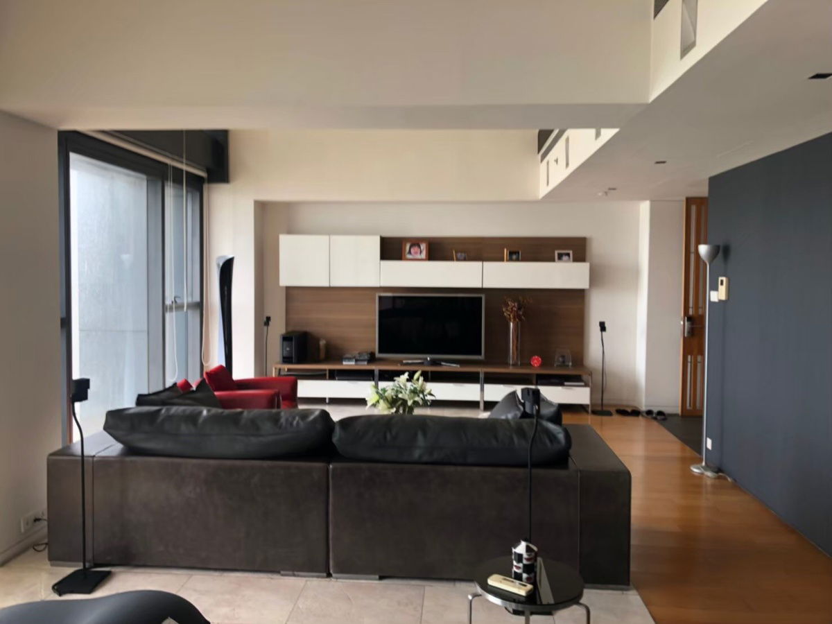 picture The Met  4 Bedrooms 4 Bathrooms size 366 Sq.m.   - 1/9