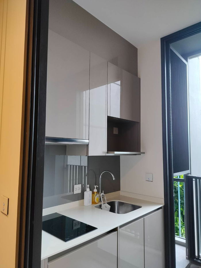 picture Whizdom Essence Sukhumvit for Sell near BTS Punnawithi 200 m. and True digital park - 8/10