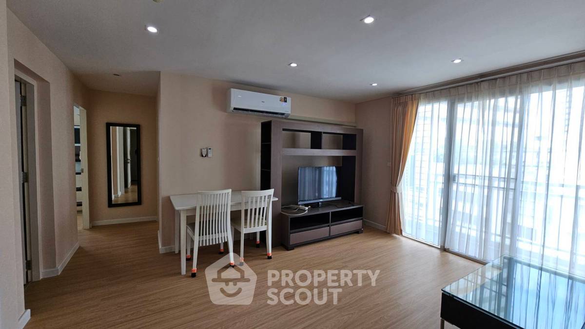 picture 2-BR Condo at The 49 Plus 2 Condominium near BTS Thong Lor (ID 2309596) - 1/6