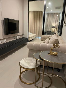 Condo for rent Noble Ploenchit, 1 bedroom