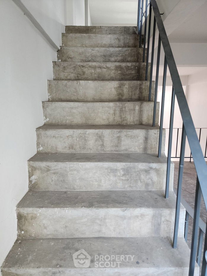 picture 3-BR Condo at Namchok Condominium in Hua Mak (ID 2291164) - 9/15