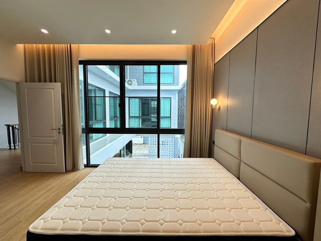 picture 📣📣 Single house for rent on Sukhumvit 71 4 Bedrooms with Private swimming pool - 8/15