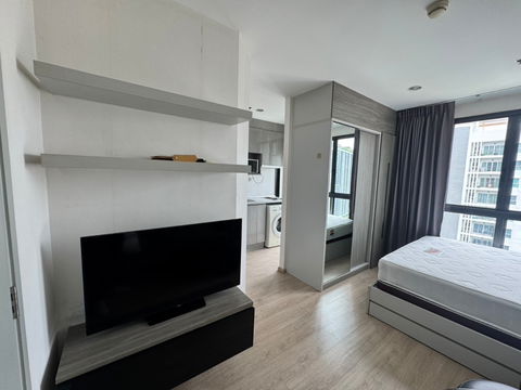 ราคาถูกมาก !!! ให้เช่า IDEO SATHORN THAPRA สตูดิโอ ห้องสวยบิ้วอิน ใหม่มาก !!