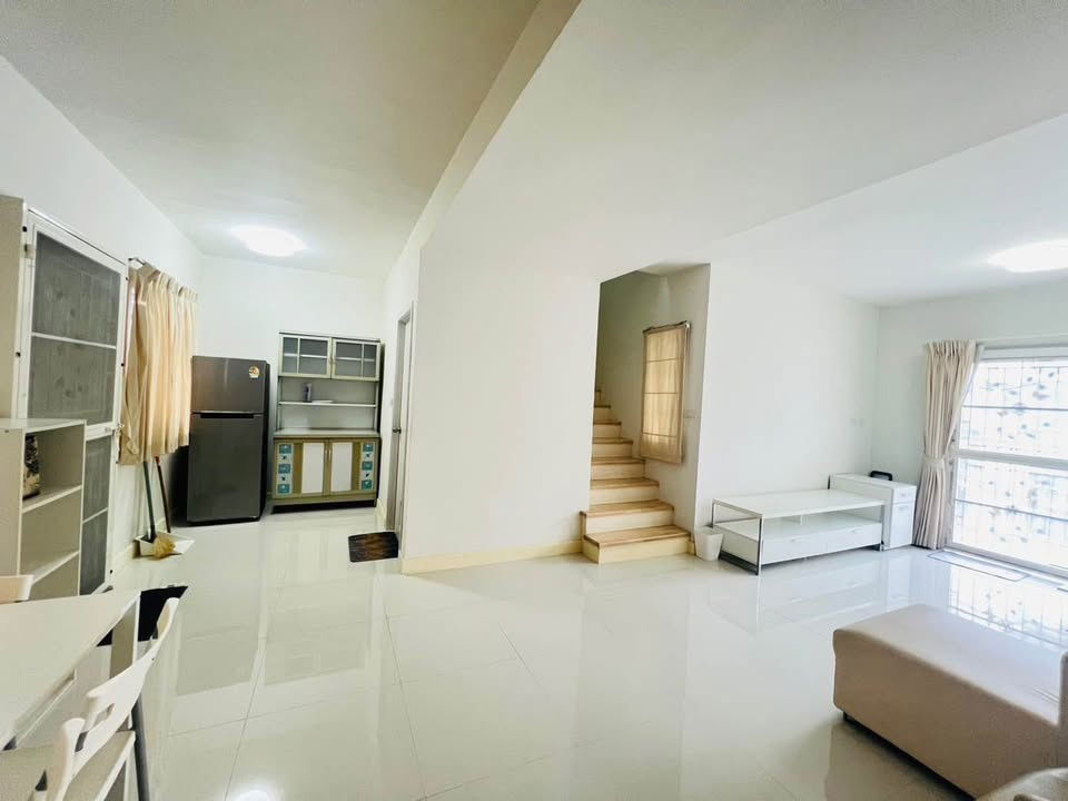 picture Townhouse for rent, Pruksa Ville Village, Ramkhamhaeng 50, with air conditioning and furniture, ready to move in - 8/16