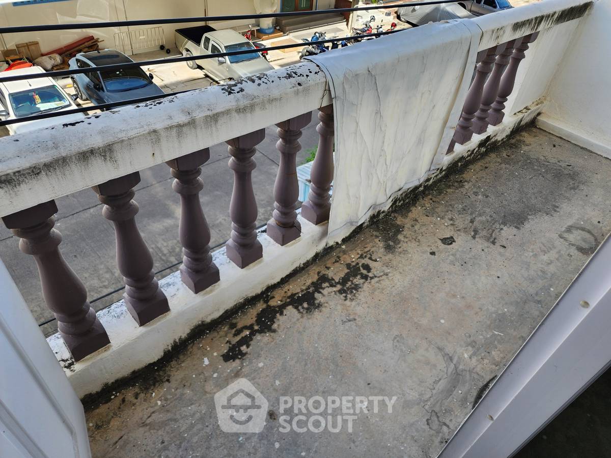 picture 3-BR Condo at Namchok Condominium in Hua Mak (ID 2291164) - 11/15
