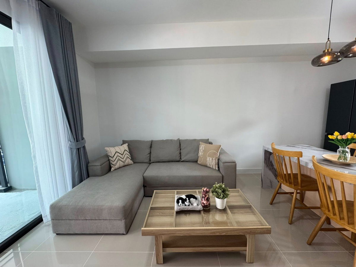รูป  W3686 ให้เช่า ทาวน์โฮม Pleno สุขุมวิท–บางนา 2 บ้านใหม่ แต่งสวย พร้อมอยู่ มีสวนหลังบ้าน รับแสงธรรมชาติเต็มที่! - รูปที่ 4/20