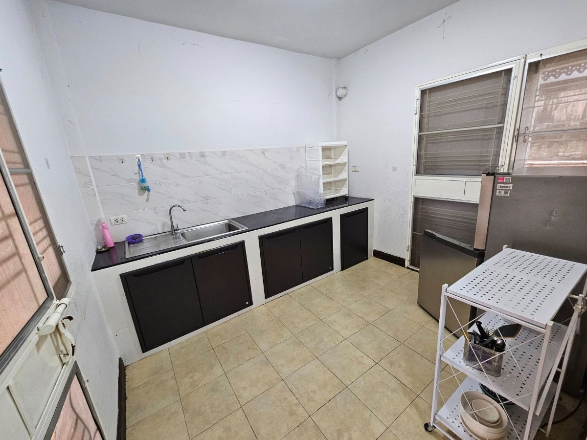 picture Now available for rent! House for rent in Thailand, Fha Piyaram, Lam Luk Ka, Klong 6 (Phase 7) 🛌 3 Bedrooms 🚻 2 Bathrooms ❄️ 3 Air Conditioners - 8/9