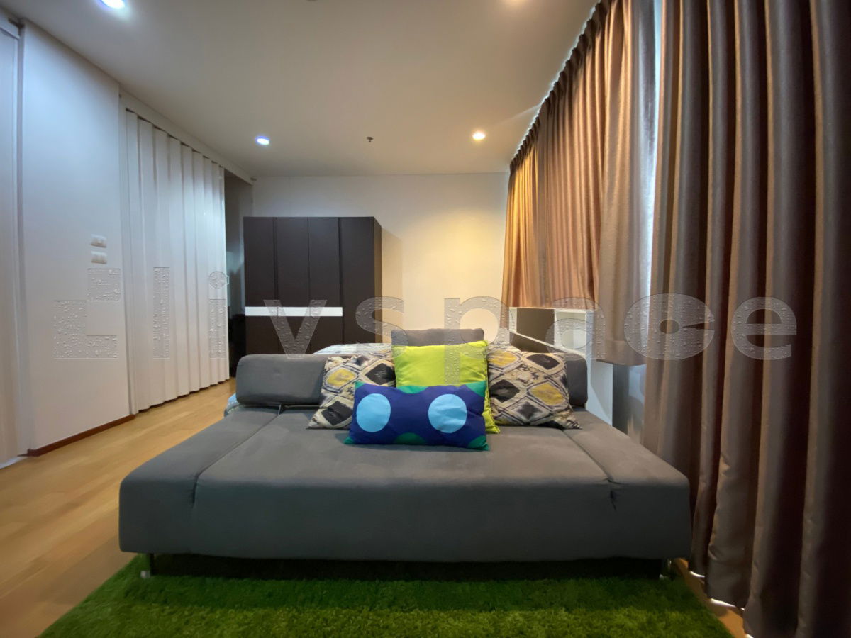 picture ▚ LB147ツ For Rent: Villa Sathorn – Studio with separated kitchen, special deal ⭐ - 1/8