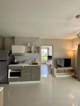 ให้เช่า d condo nim 2 ห้องนอน เพียง 24,000 บาท ติดเซ็นทรัลเฟสฯ
