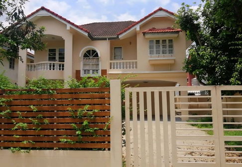FOR RENT  HOUSE PROPERTY  30000 BAHT per MONTH