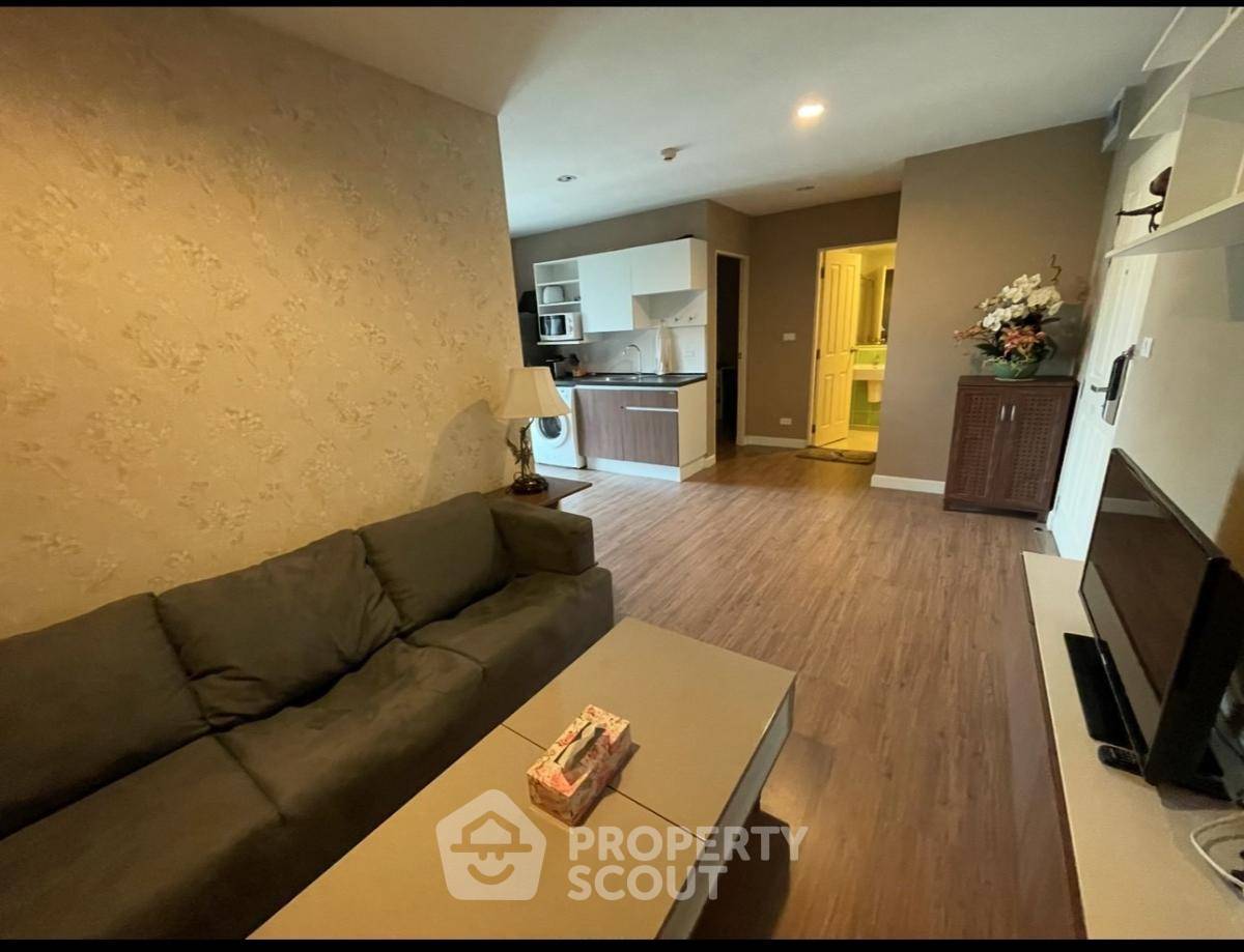picture 2-BR Condo at Hallmark Ngam Wong Wan near MRT Ministry of Public Health (ID 1991449) - 1/14