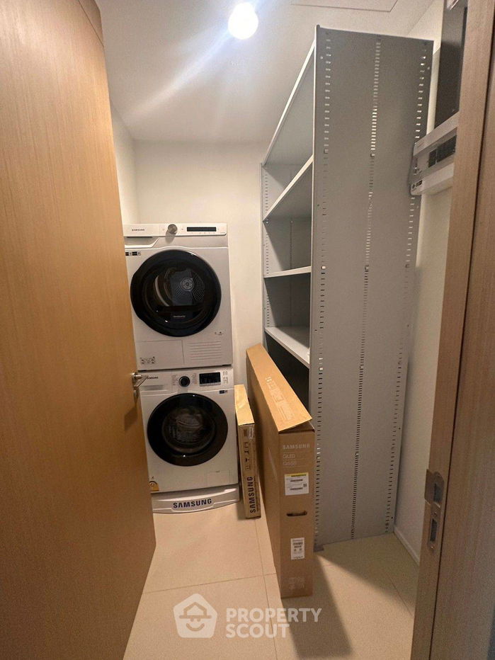 picture 2-BR Condo at Chaiyapruk Place Condominium near BTS Ekkamai (ID 1270805) - 3/8
