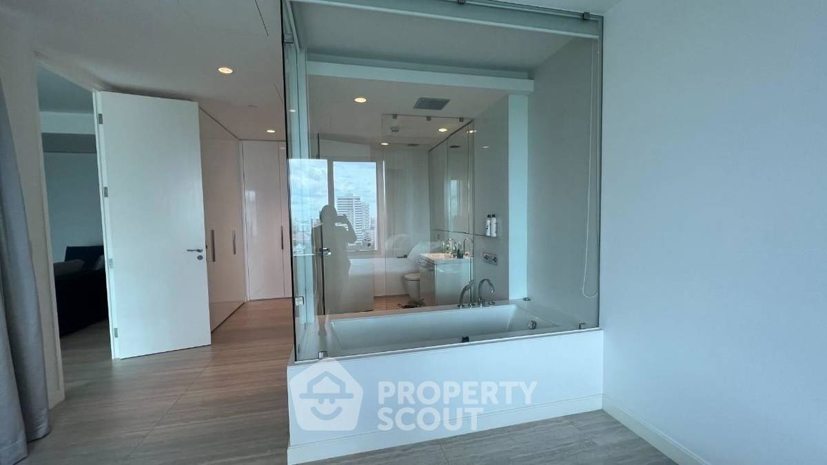 picture 1-BR Condo at 185 Rajadamri near BTS Ratchadamri (ID 1243110) - 18/25