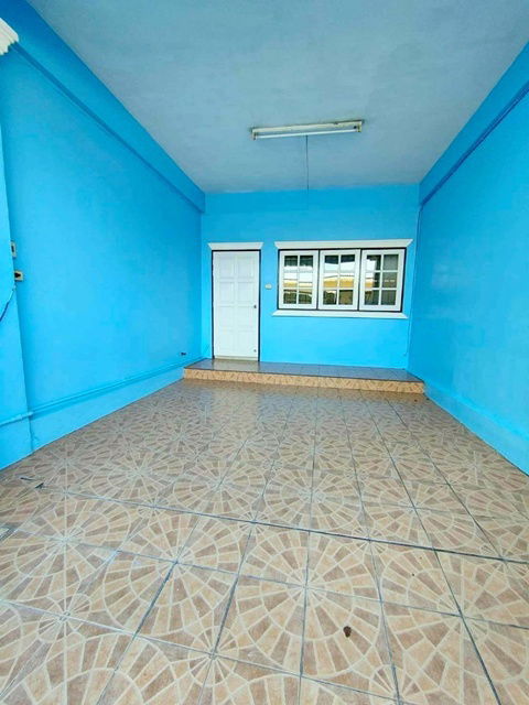 picture Borommaratchachonnani Road. Phutthamonthon Sai 3 3.5-story townhouse for rent newly renovated 22sq.w - 4/8
