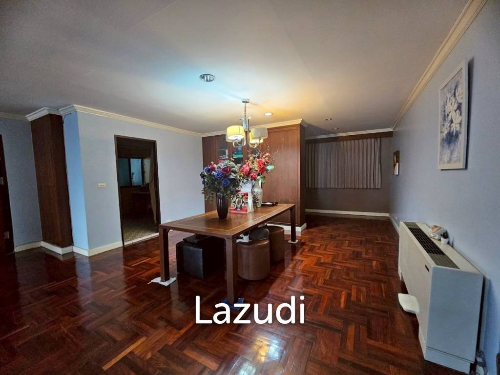 picture 3 Bedroom 4 Bathroom 195 Sq.m Baan Prompong - 1/17