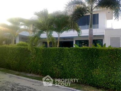 Houses for rent : 3-BR House at La Lua Resort Hua Hin in Thap Tai (ID 1755294)
