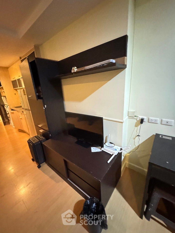 picture 1-BR Condo at The Trendy Condominium near BTS Nana (ID 2309741) - 2/9