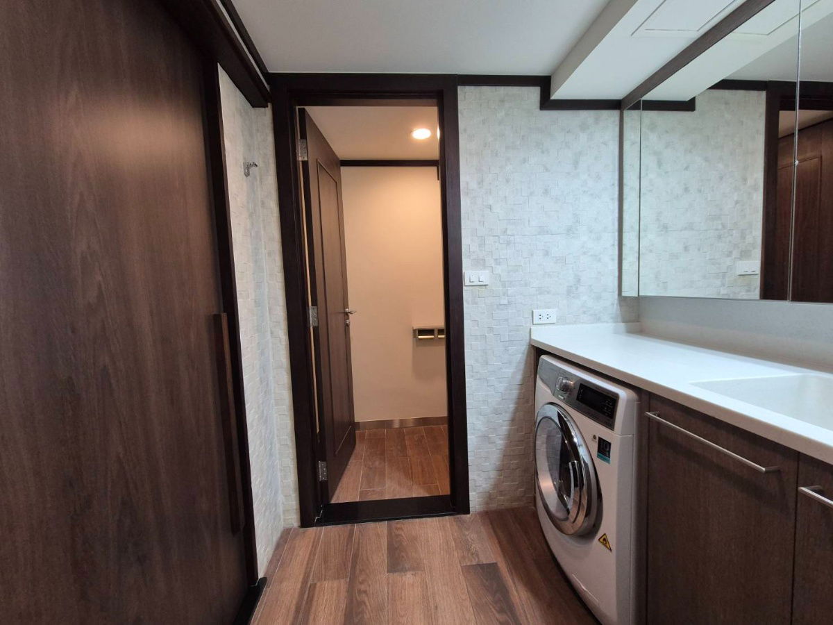รูป ขาย คอนโด ใจกลางสุขุมวิท 2 ห้องนอน  ห้องกว้าง พร้อมระเบียง ตกแต่งครบ ใส่ใจทุกรายละเอียด  - รูปที่ 15/21