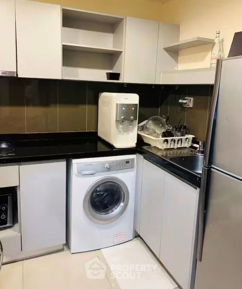 picture 1-BR Condo at Zenith Place Sukhumvit 42 Condominium near BTS Ekkamai (ID 2308341) - 3/7