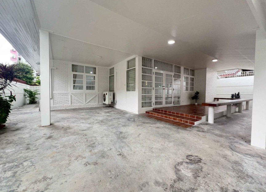 รูป LTH13227 – House for Rent in Huai Khwang | 60 sq.w. | 4 Beds 3 Baths | 90K/Month |MRT Huai Khwang |บ้านให้เช่า ในห้วยขวาง - รูปที่ 13/13