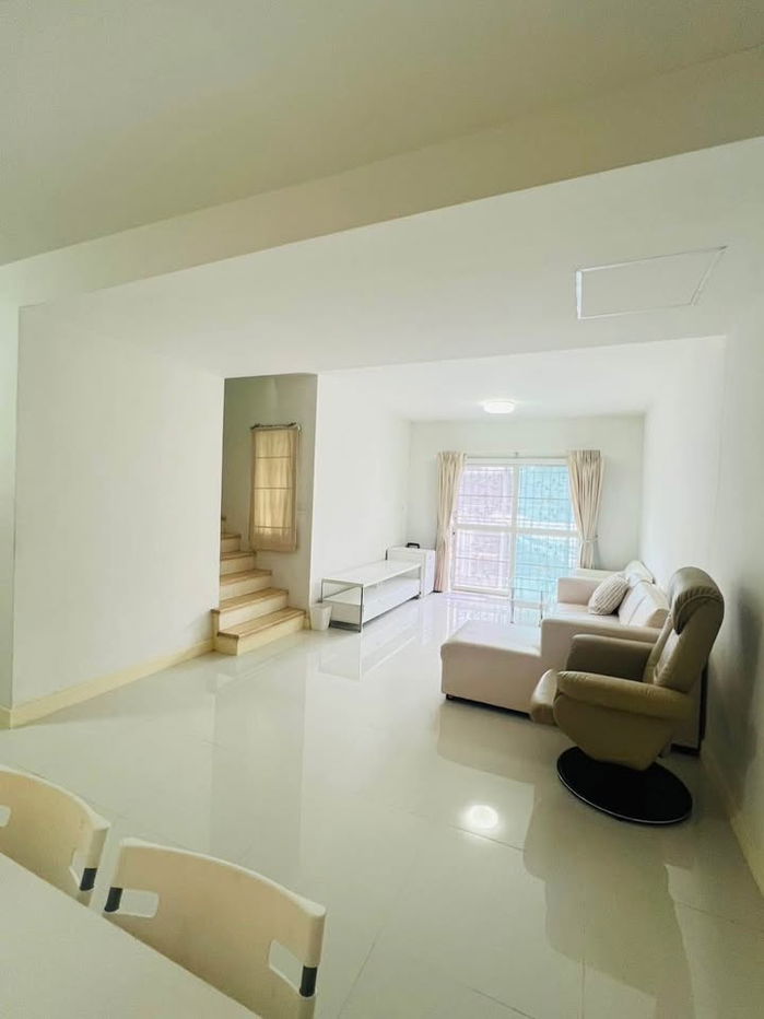 picture Townhouse for rent, Pruksa Ville Village, Ramkhamhaeng 50, with air conditioning and furniture, ready to move in - 13/16