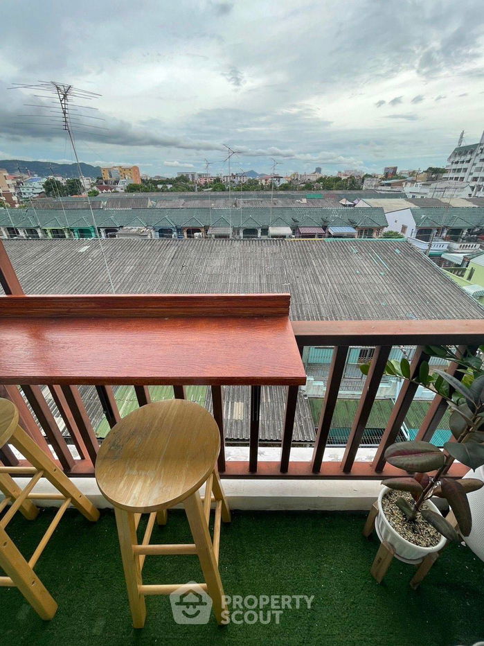 picture 1-BR Condo at Parksiri Condo Bang Saen in Saen Suk (ID 1487838) - 7/11