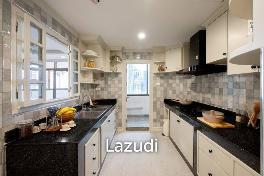 รูป Luxurious 3-Bedroom  212 SQ.M. The Waterford Park Sukhumvit 53 - รูปที่ 31/36