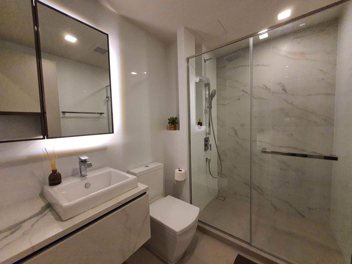 picture For rent The Line 101 1 Bed 1 Bath - 5/8