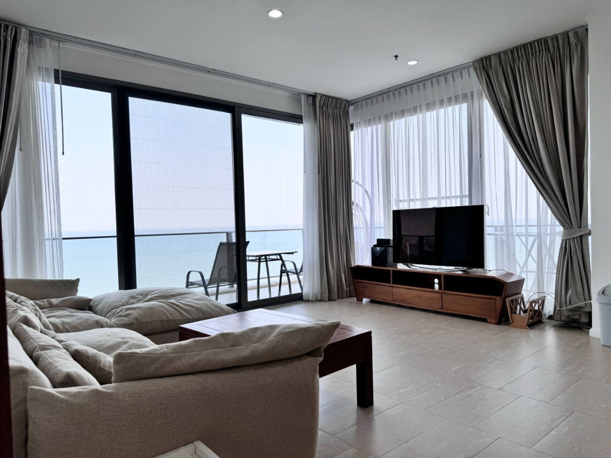 picture Northpoint Wongamat – Spacious 3-Bedroom Condo for Sale | Foreign Quota - 1/40
