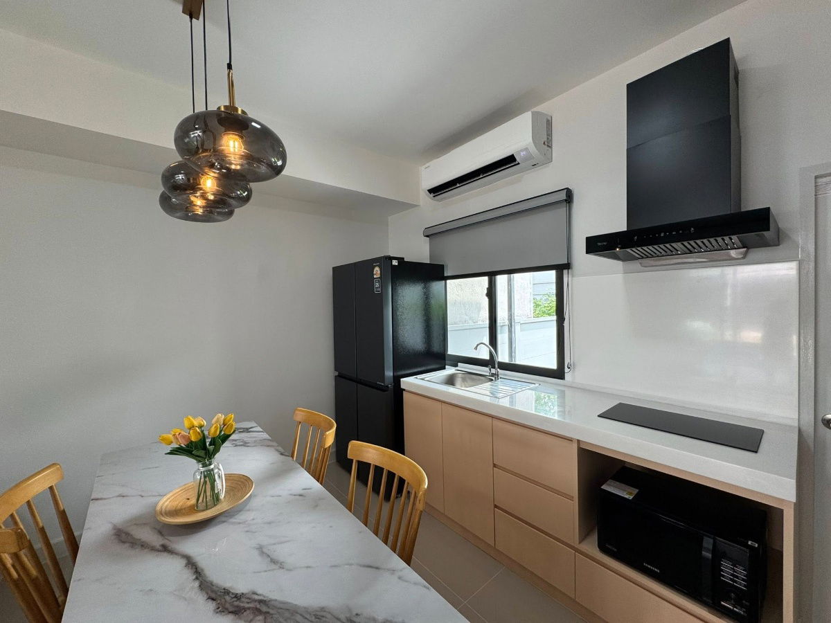 รูป  W3686 ให้เช่า ทาวน์โฮม Pleno สุขุมวิท–บางนา 2 บ้านใหม่ แต่งสวย พร้อมอยู่ มีสวนหลังบ้าน รับแสงธรรมชาติเต็มที่! - รูปที่ 5/20