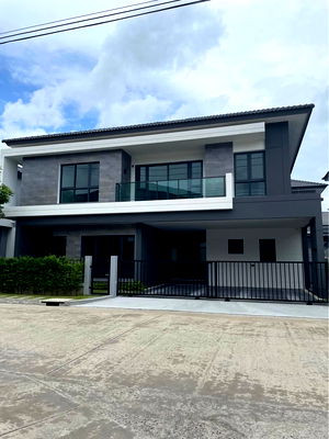 Houses for rent Bang Plee Samut Prakarn : The city bangna The city bangna