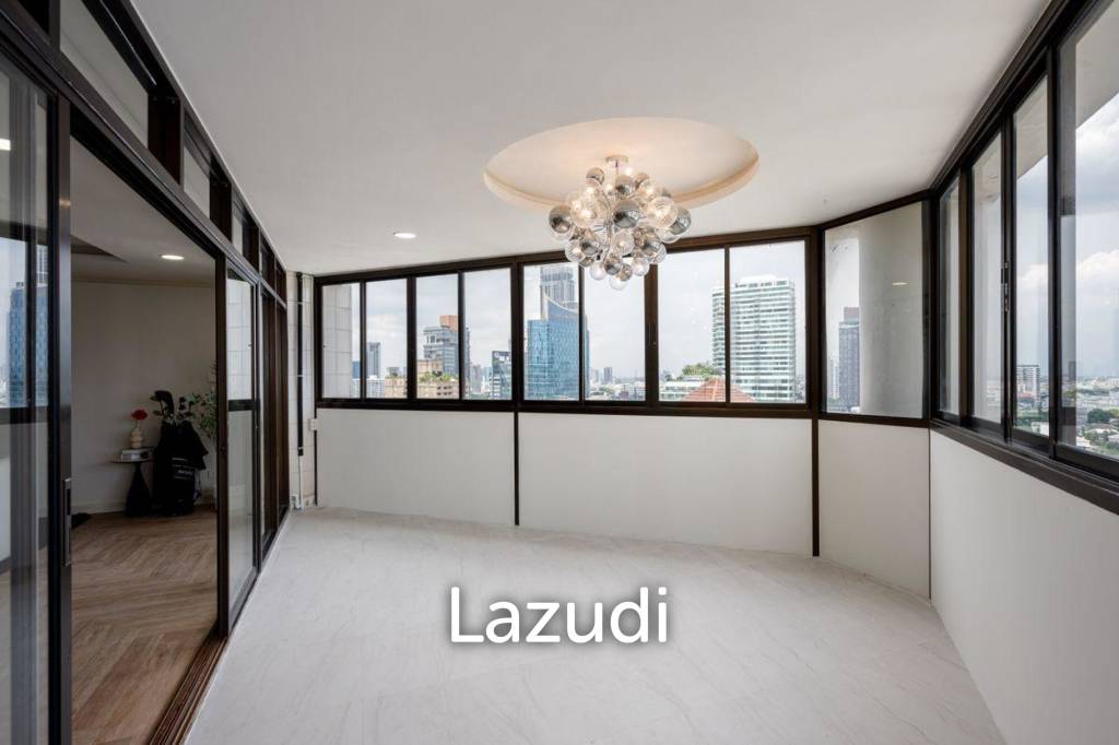รูป Luxurious 3-Bedroom  212 SQ.M. The Waterford Park Sukhumvit 53 - รูปที่ 23/36