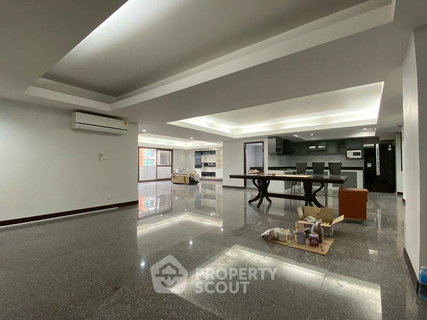 รูปภาพ คอนโด 4-ห้องนอน ที่ รอยัล คาสเซอร์ สุขุมวิท ใกล้ BTS พร้อมพงษ์ (ID 886675)