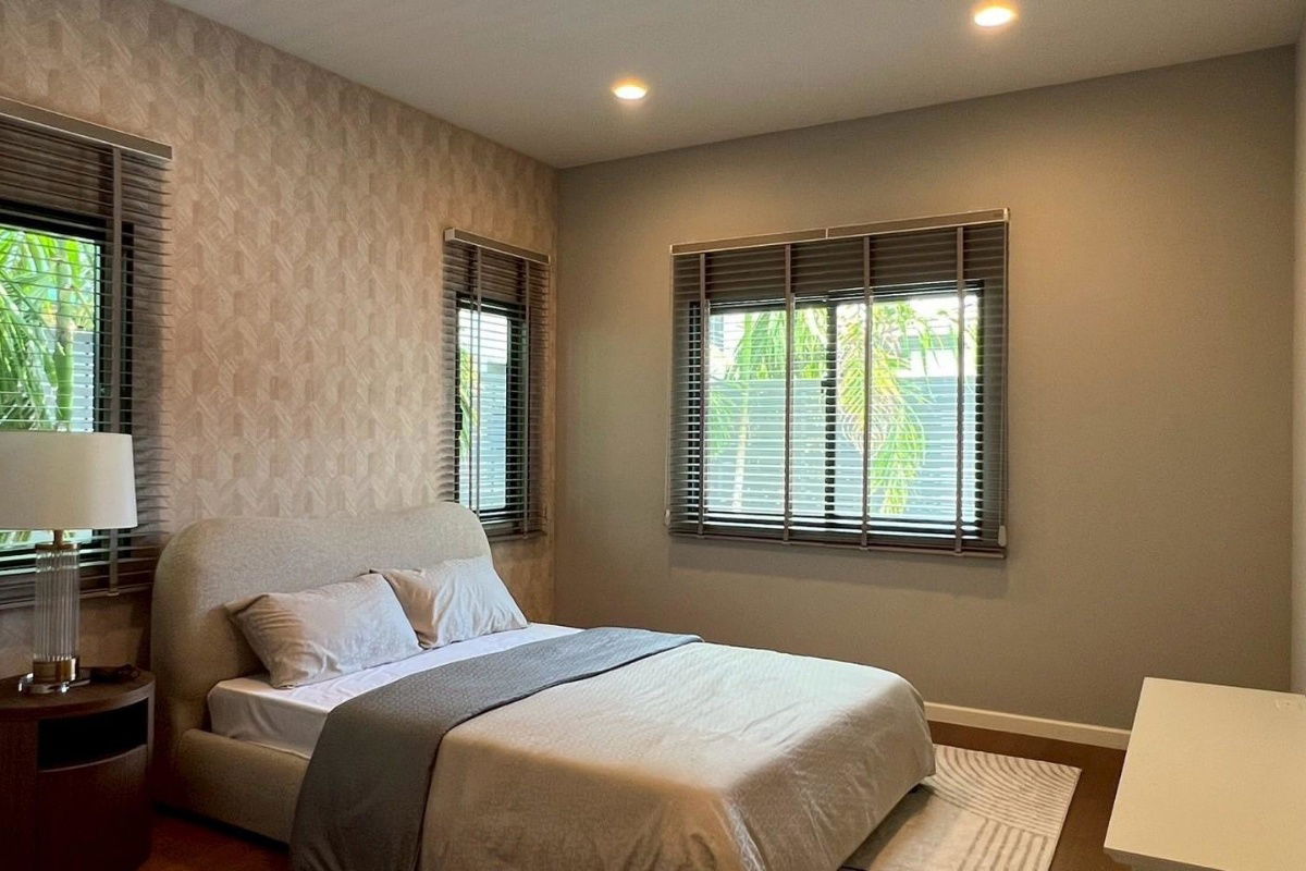 picture 📣📣 For rent LESE Bearing 32  4 Bedrooms with Private swimming pool - 13/15