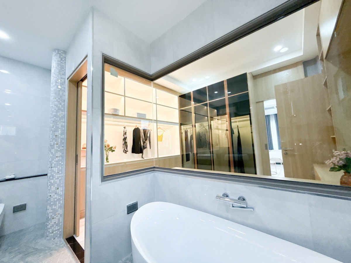 picture Modern 5 BR Luxury Pool Villa near Mabprachan Lake | Pattaya - 39/44