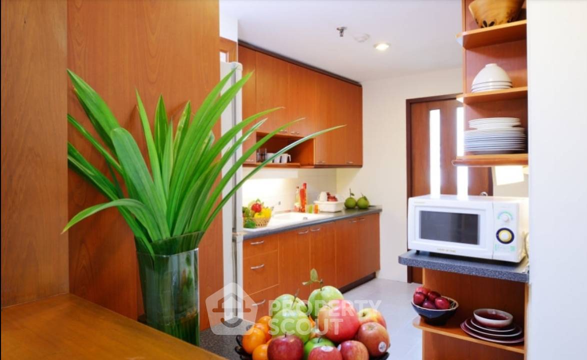 picture 2-BR Condo at Suan Phinit Place near BTS Chong Nonsi (ID 399891) - 8/10