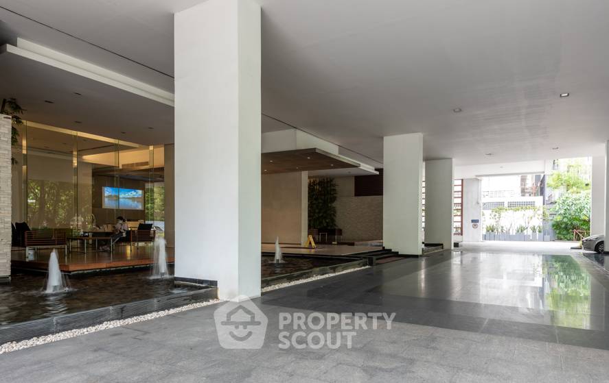 picture 3-BR Condo at Fullerton Sukhumvit near BTS Ekkamai (ID 772351) - 2/26