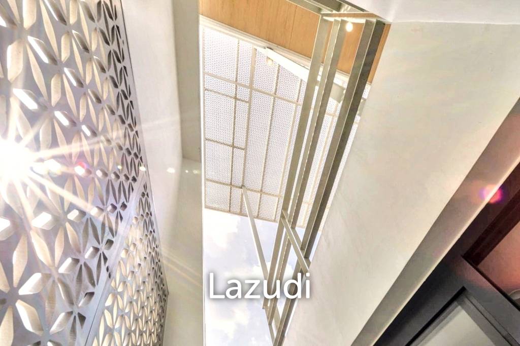 รูป 3 Bed 4 Bath 580 SQ.M Heart Ekkamai Soi 10 - รูปที่ 57/58