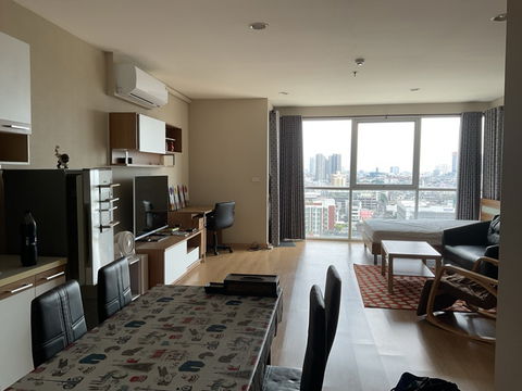 Renovated Studio room for rent at Sathorn, Brand New air conditioner and Washing machine included